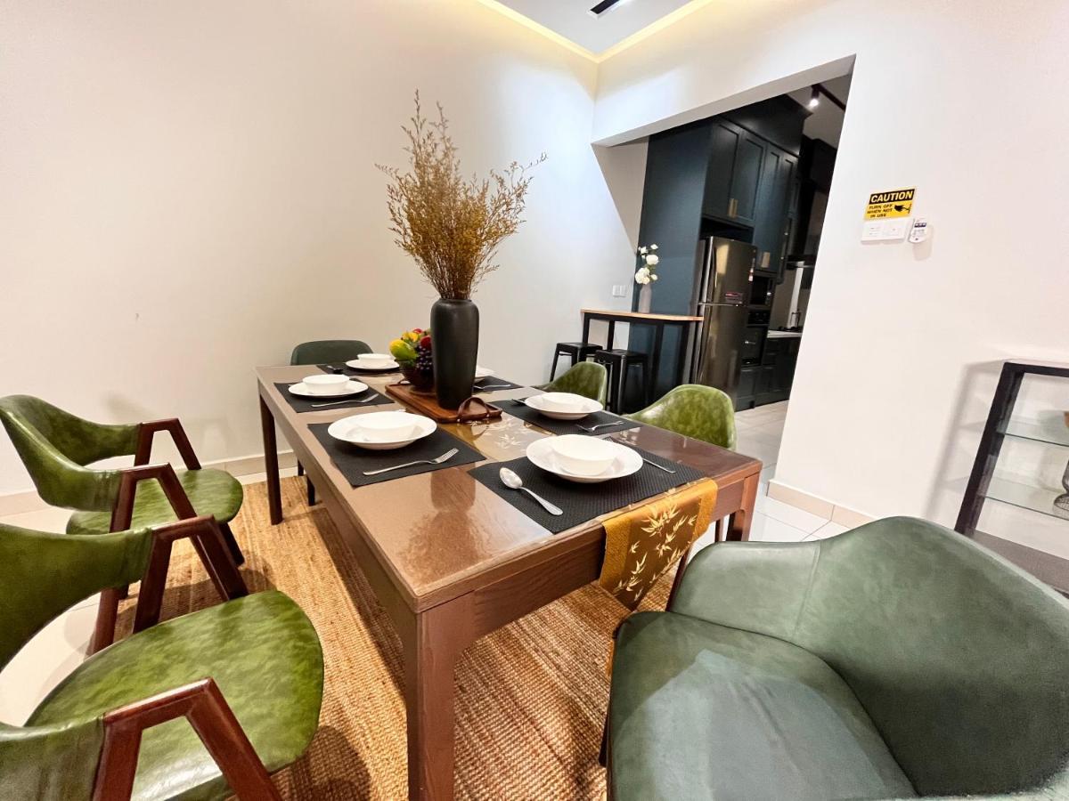 Luxury 2-Storey Terrace House Near Ioi City Mall Putrajaya Exterior foto